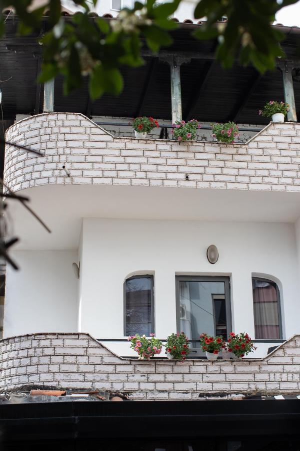 Vila Sanremo Tirana Eksteriør billede